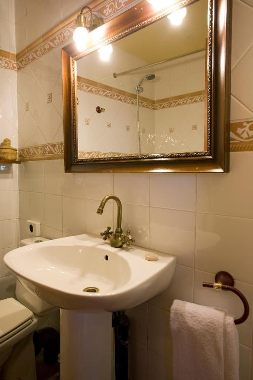 Niu Dels Falcons Bed & Breakfast La Molina  Room photo